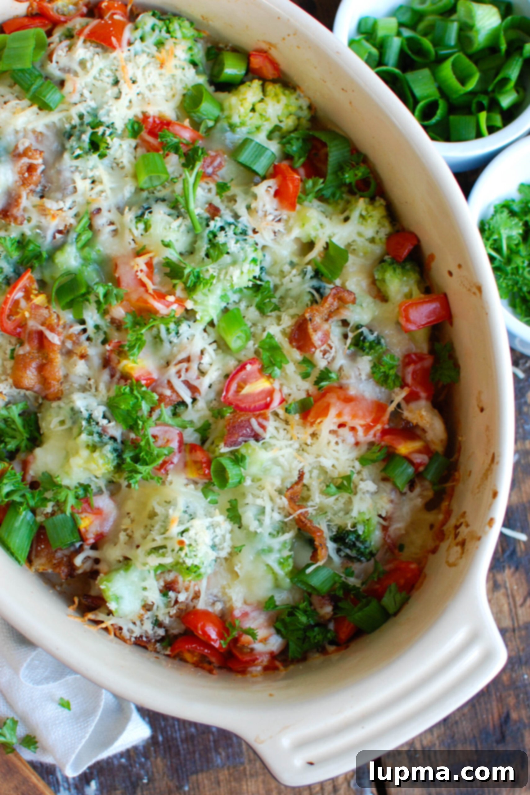 Cheesy Broccoli Chicken Bake 1 featured 24985