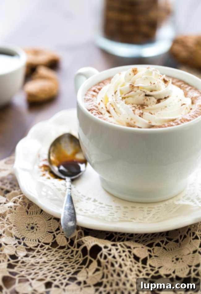 41 Holiday Drink Inspirations 4 ginger-snap-cookie-pic