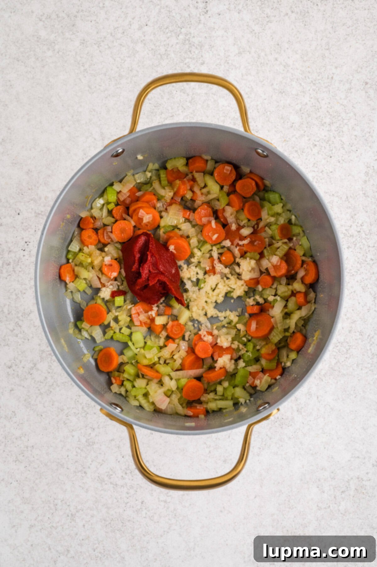 Vegetarian Tortellini Soup in a pot