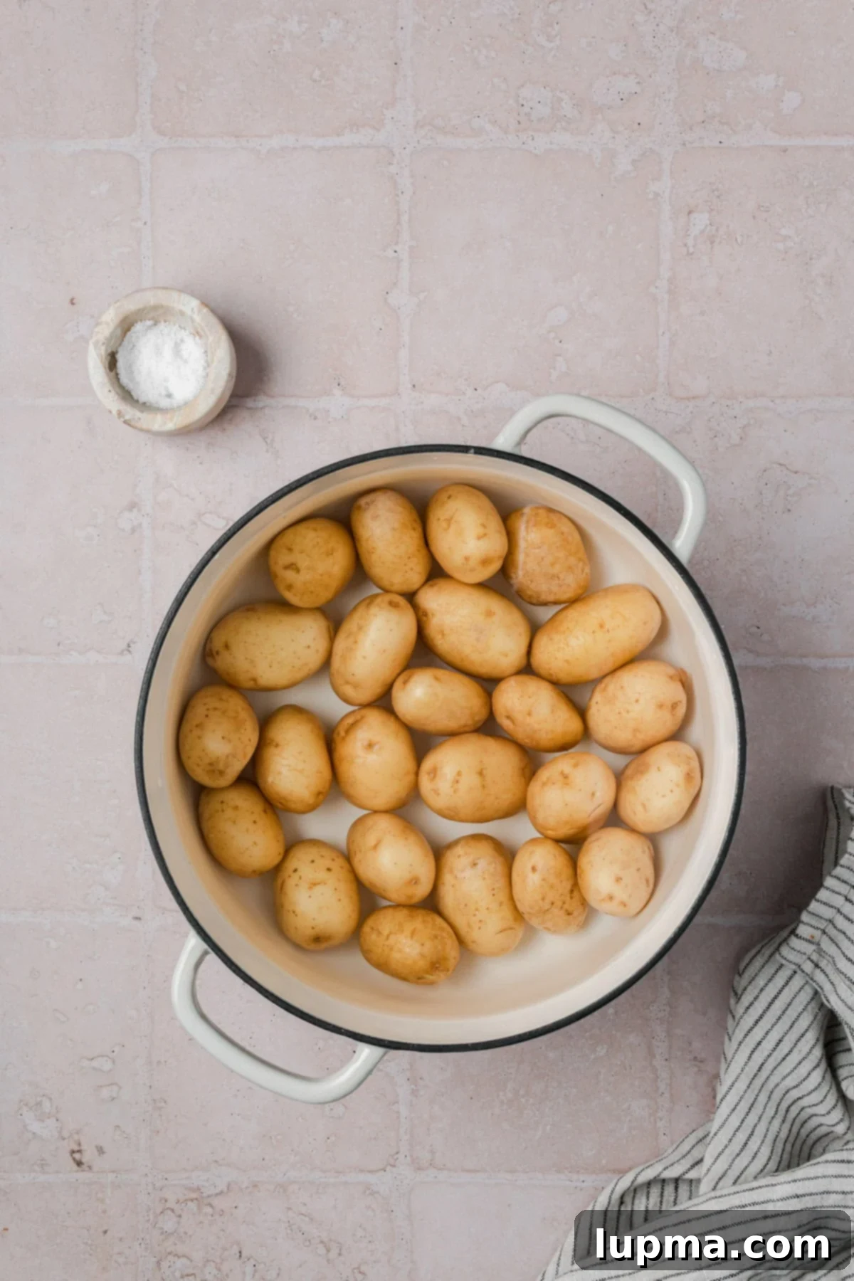 Easy potato side dish with garlic and parmesan