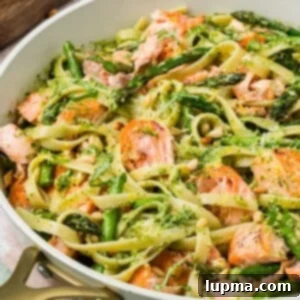 Easy Pesto Salmon Pasta