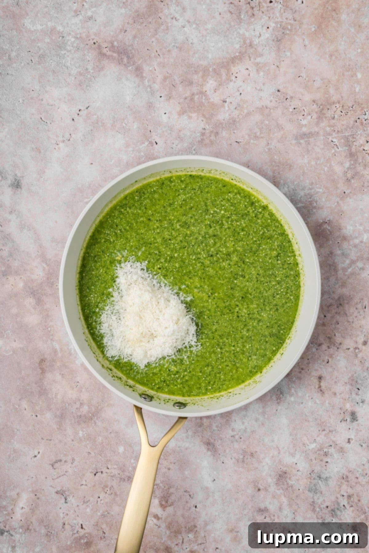 Pesto Sauce for Pesto Pasta and Salmon